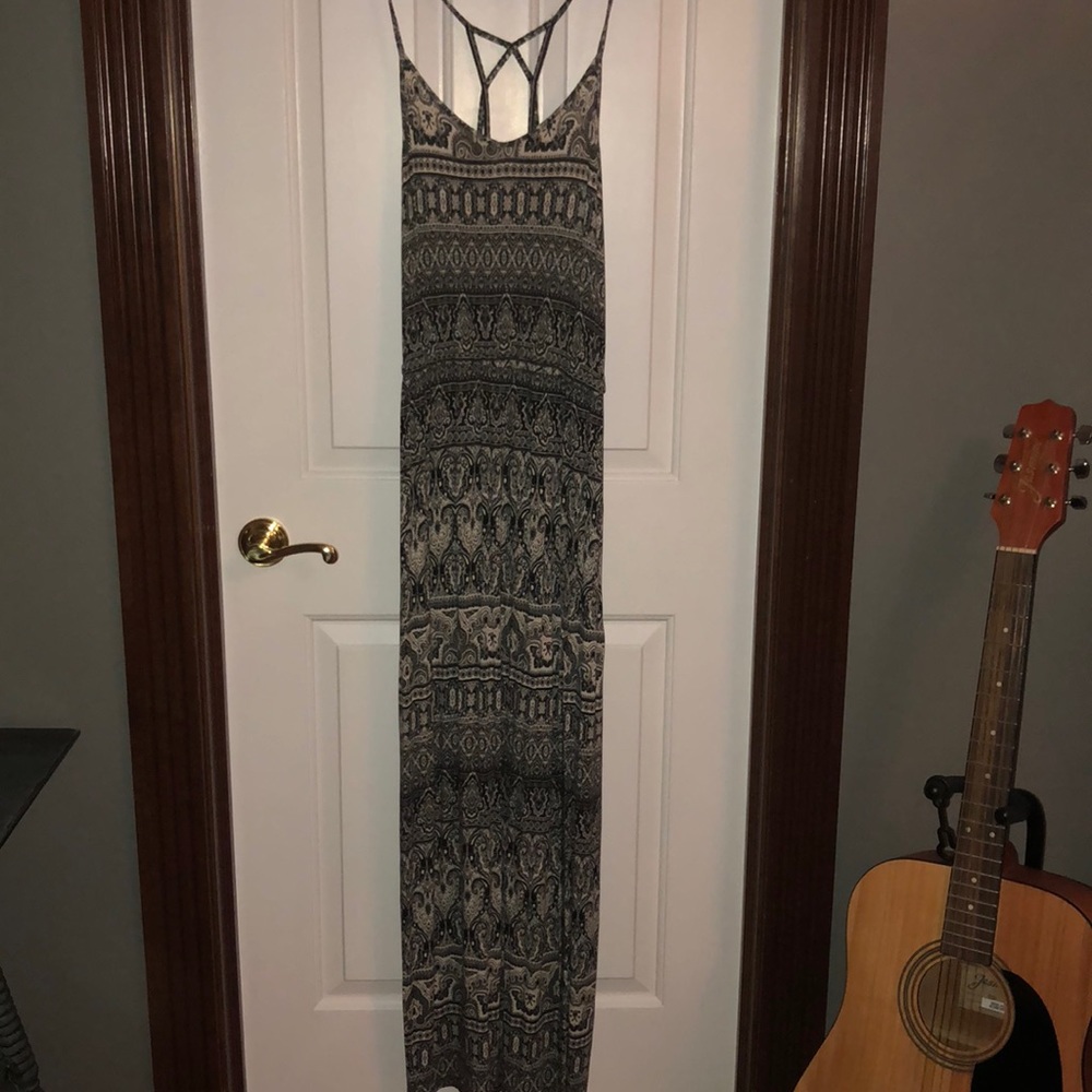 Patterned strappy maxi dress